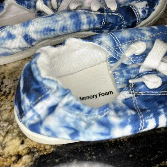 Time And Tru - Blue & White Tye Dye Woman's Shoes Size 7, NEW without Tags! - Picture 6 of 8